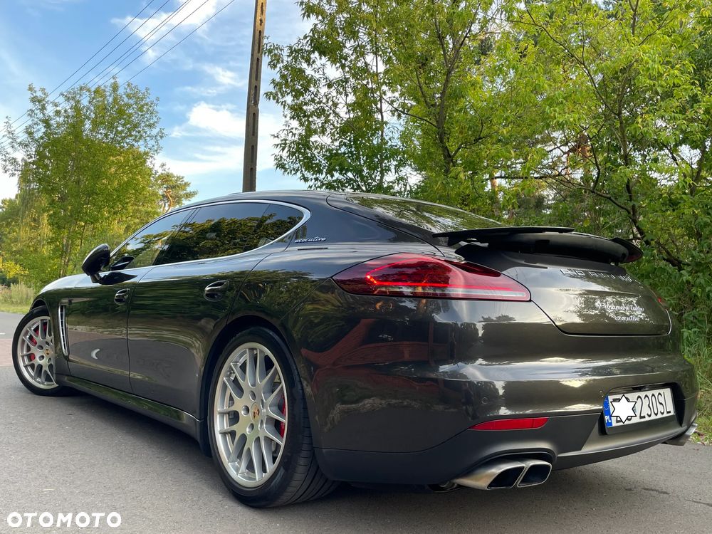 Porsche Panamera Turbo Executive PDK - 4