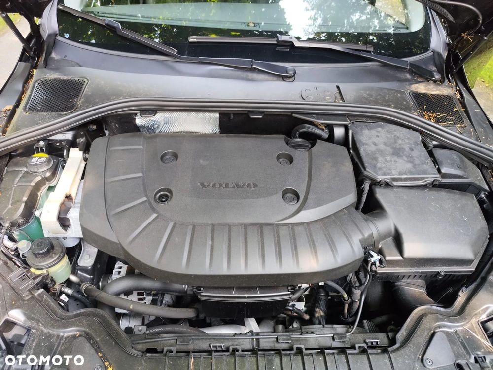 Volvo V60 Cross Country - 24