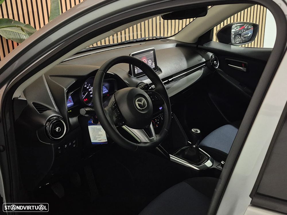 Mazda 2 1.5 Sky.Evolve Navi - 23