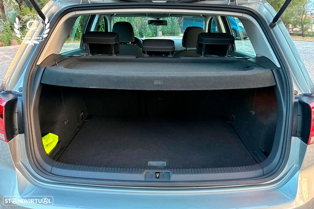 VW Golf 1.6 TDi Highline - 25