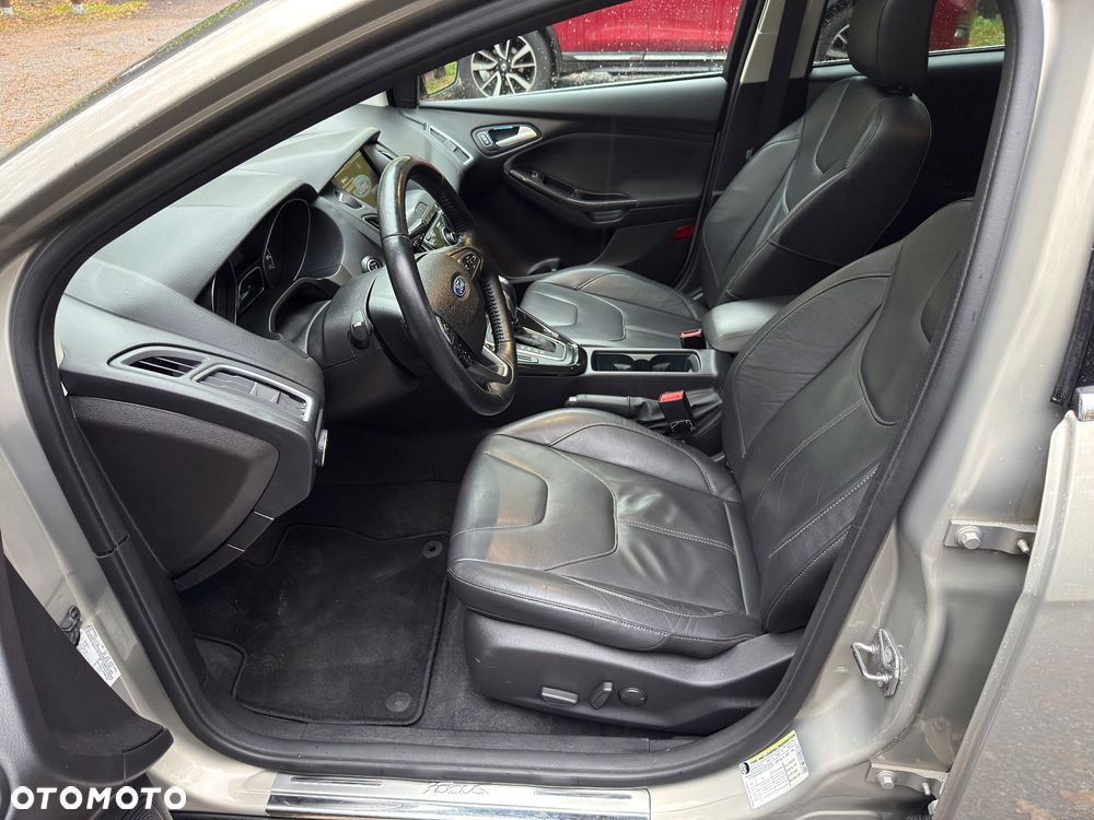 Ford Focus - 26