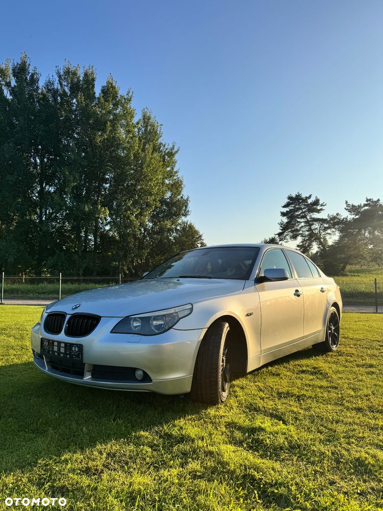 BMW Seria 5 520i - 1