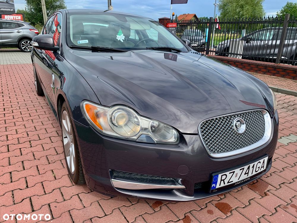 Jaguar XF 2.7 V6 Premium Luxury - 13