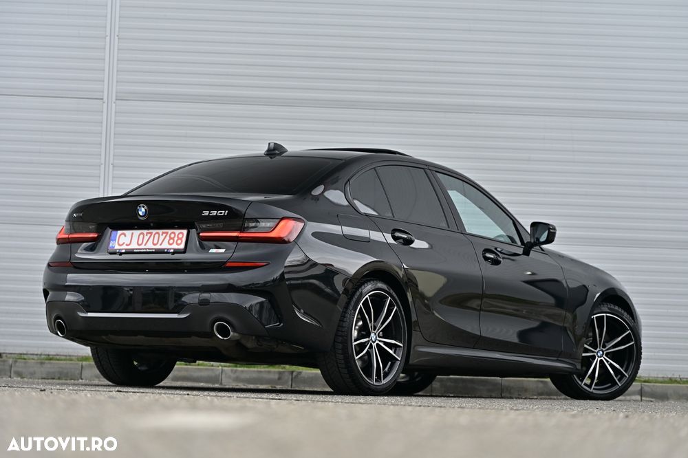 BMW Seria 3 330i xDrive Aut. M Sport - 34