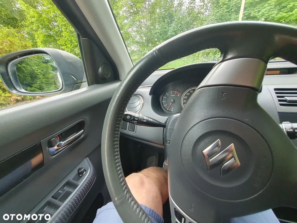 Suzuki Swift 1.3 GS / Premium 4WD - 15