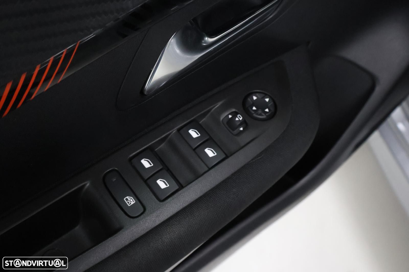 Peugeot 208 1.2 PureTech Active Pack - 12