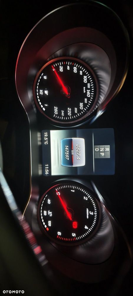 Mercedes-Benz GLC - 10