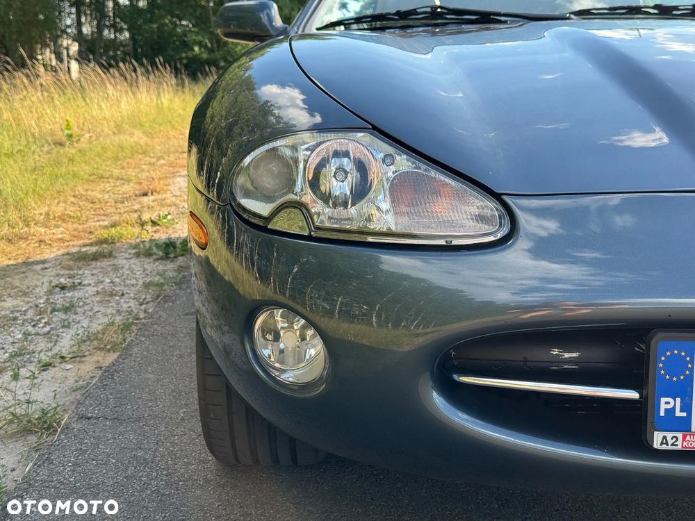 Jaguar XK8 - 10