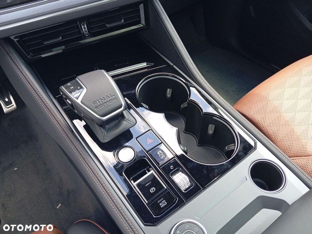 Volkswagen Touareg - 31