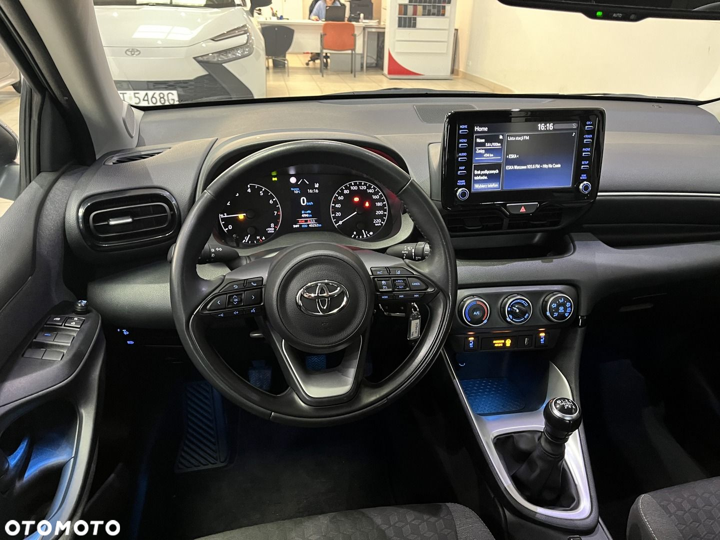 Toyota Yaris - 8