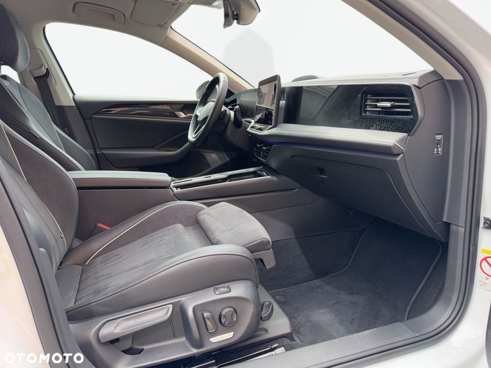 Volkswagen Passat - 37