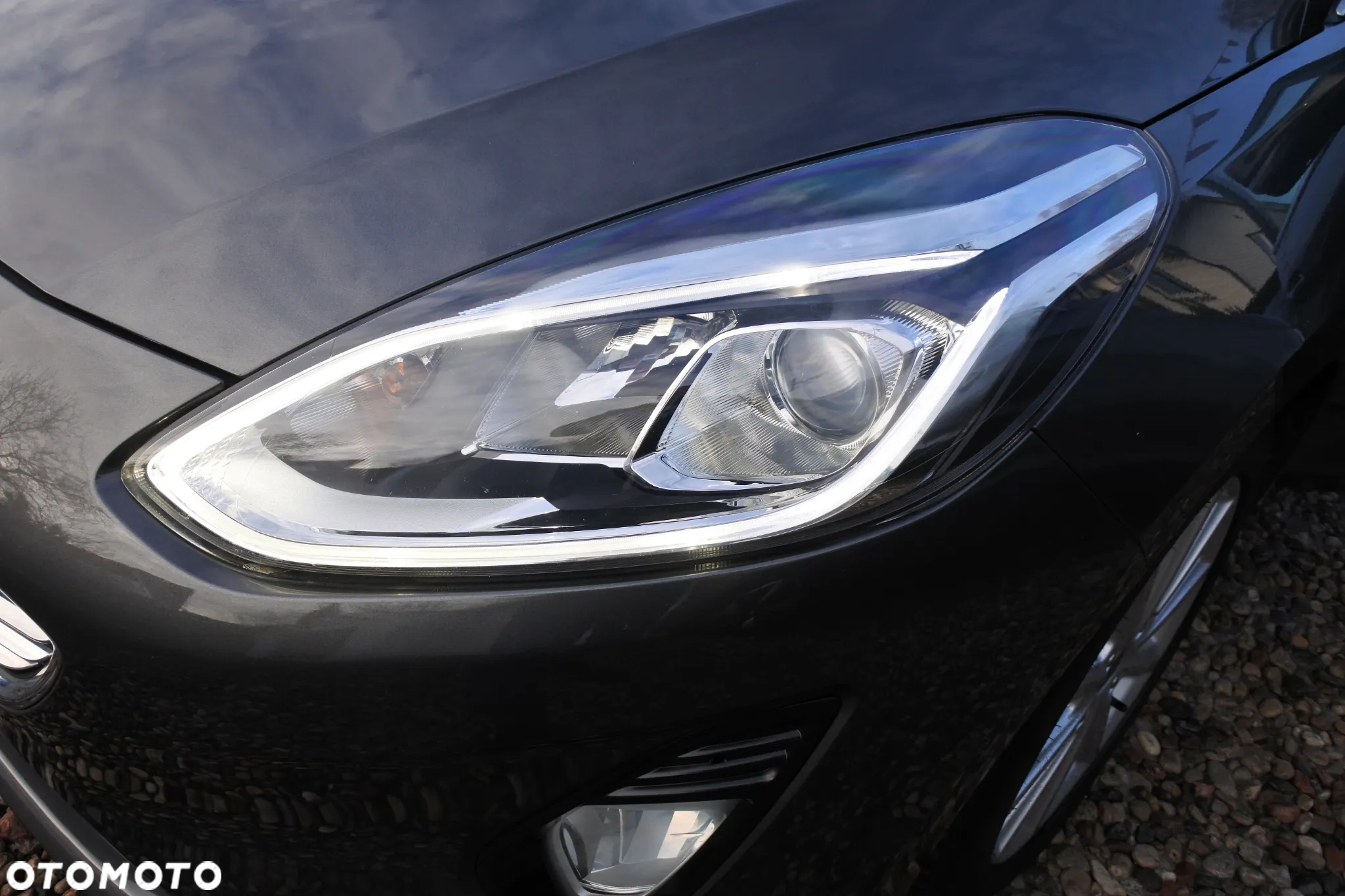 Ford Fiesta 1.0 EcoBoost S&S TITANIUM - 28
