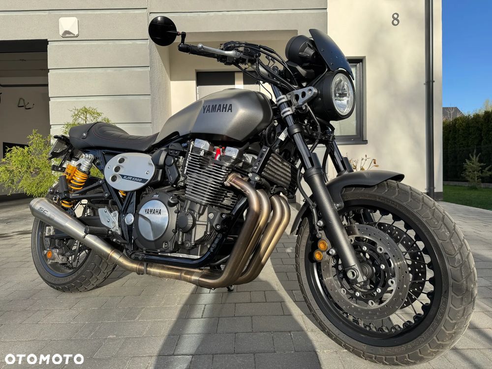 Yamaha XJR - 3