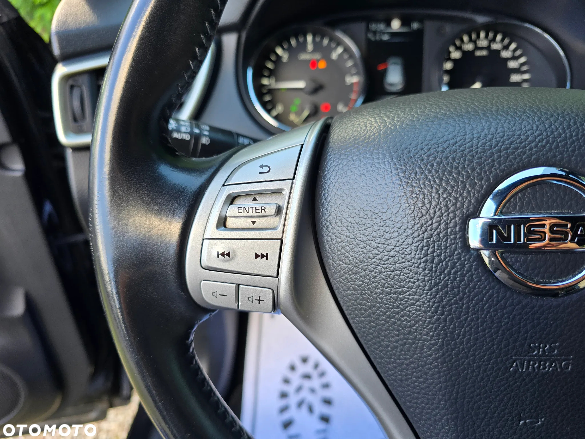 Nissan Qashqai 1.6 DCi 4x4 Tekna+ - 28