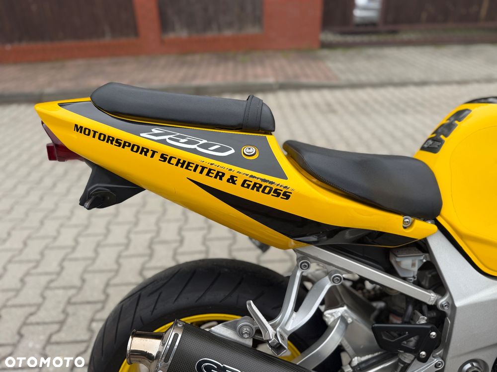 Suzuki GSX-R - 8