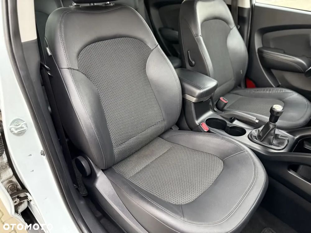 Hyundai ix35 2.0 2WD Style - 21