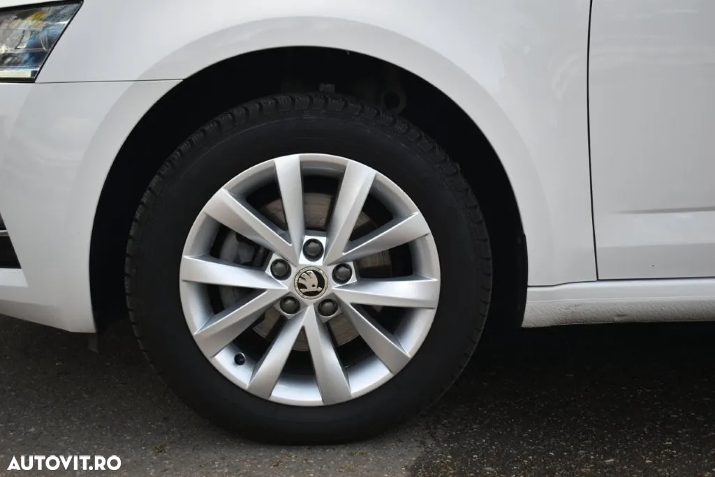 Skoda Octavia 1.0 TSI DSG Style - 6