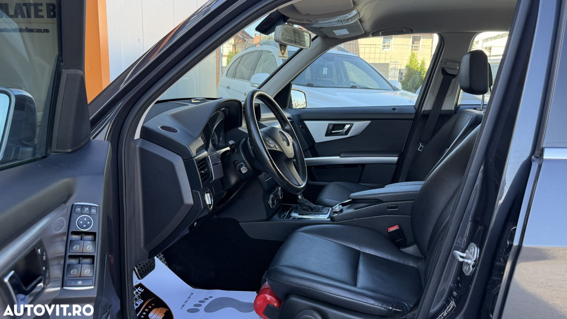 Mercedes-Benz GLK - 12
