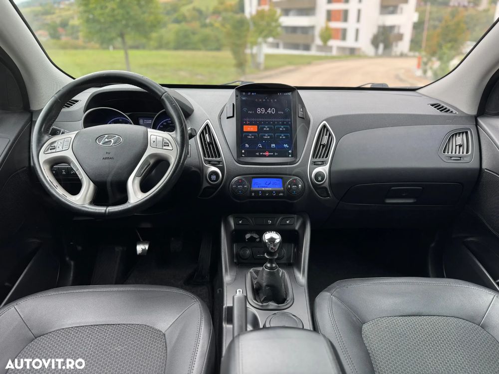 Hyundai ix35 2.0 CRDI High 4WD GLS Premium - 15
