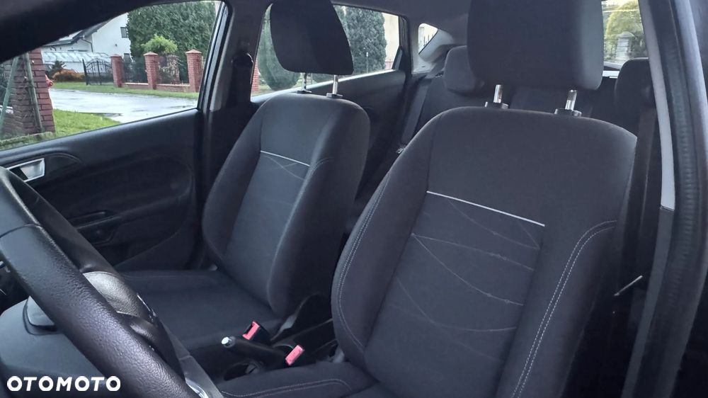 Ford Fiesta - 17