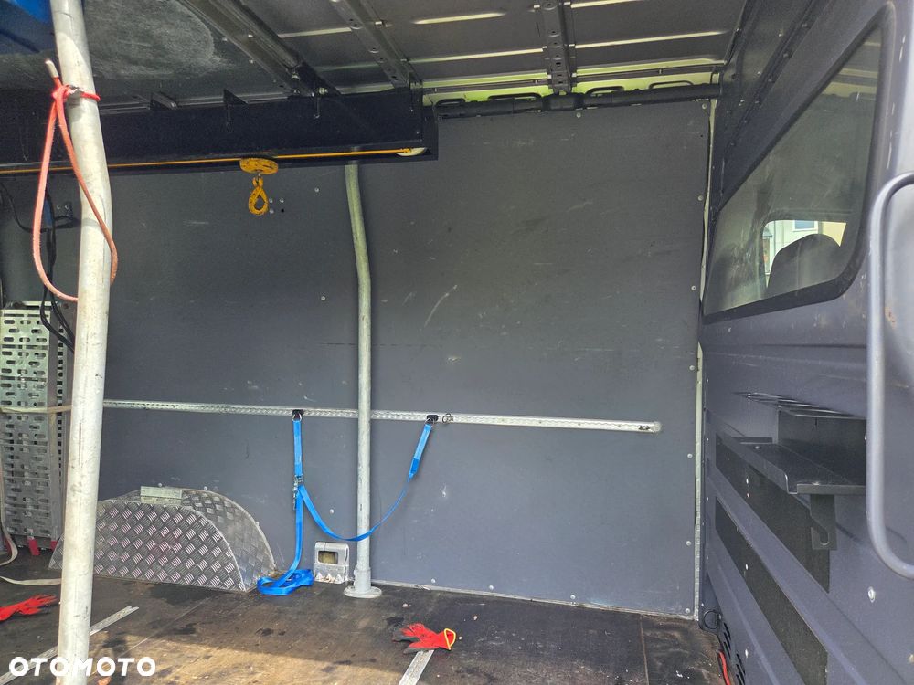 Volkswagen Crafter - 5