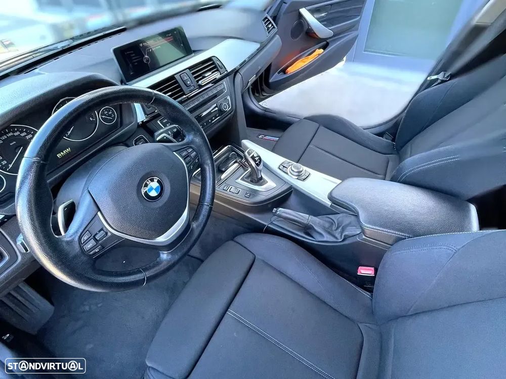 BMW 320 d Auto Line Sport - 17