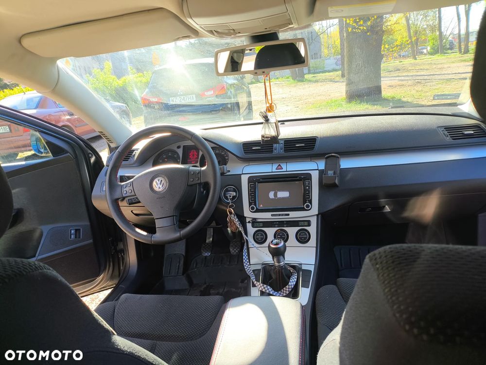 Volkswagen Passat 1.8 TSI Comfortline - 4