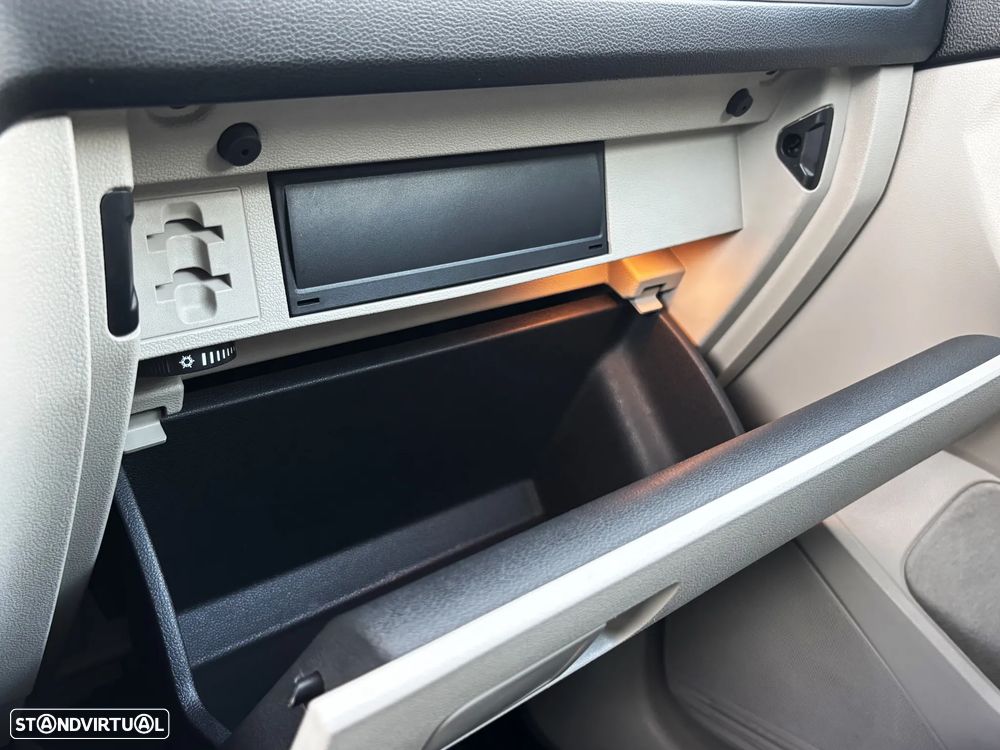 VW Tiguan Allspace 2.0 TDI Confortline DSG - 41