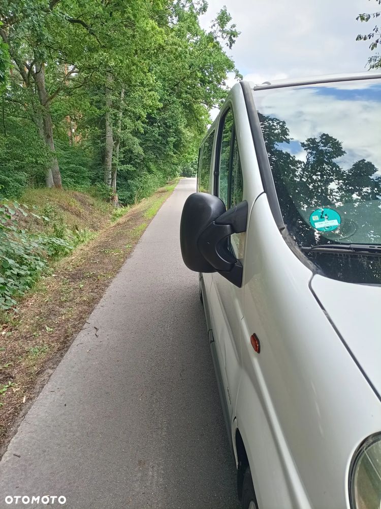 Opel Vivaro - 17