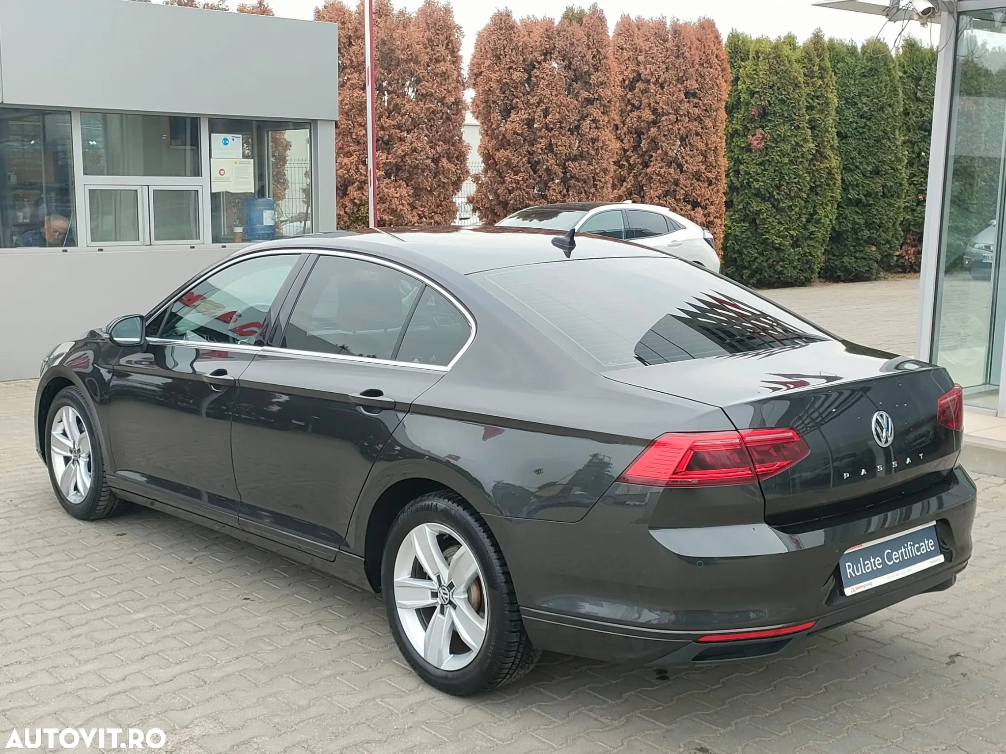 Volkswagen Passat 2.0 TDI DSG Comfortline - 5