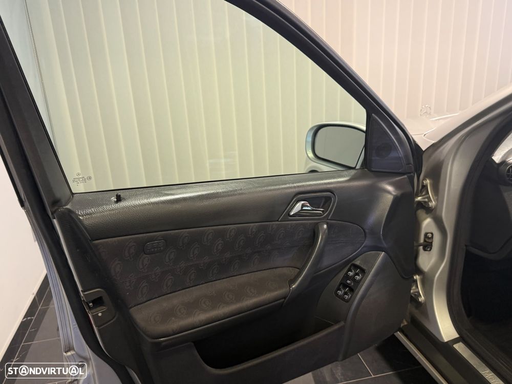 Mercedes-Benz C 220 - 14