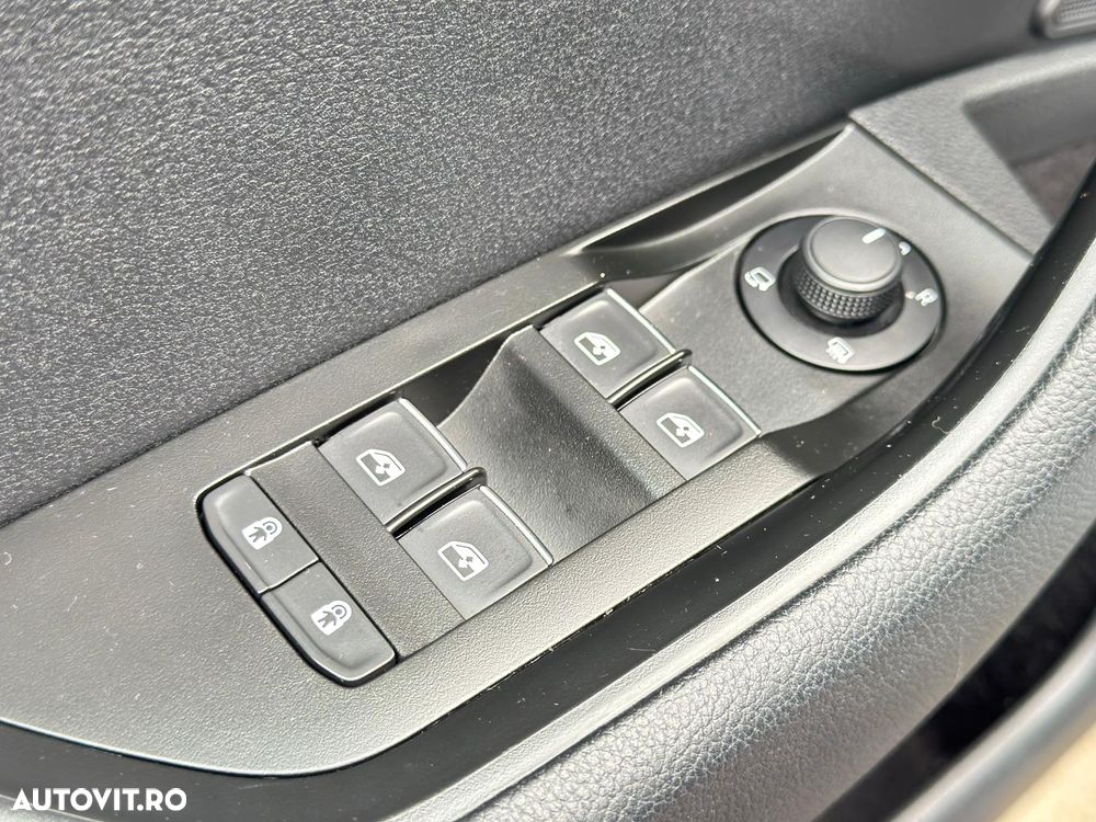 Skoda Superb 2.0 TDI DSG Premium Edition - 25