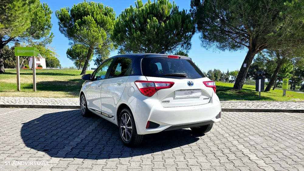 Toyota Yaris 1.5 HSD 20 Anos - 6