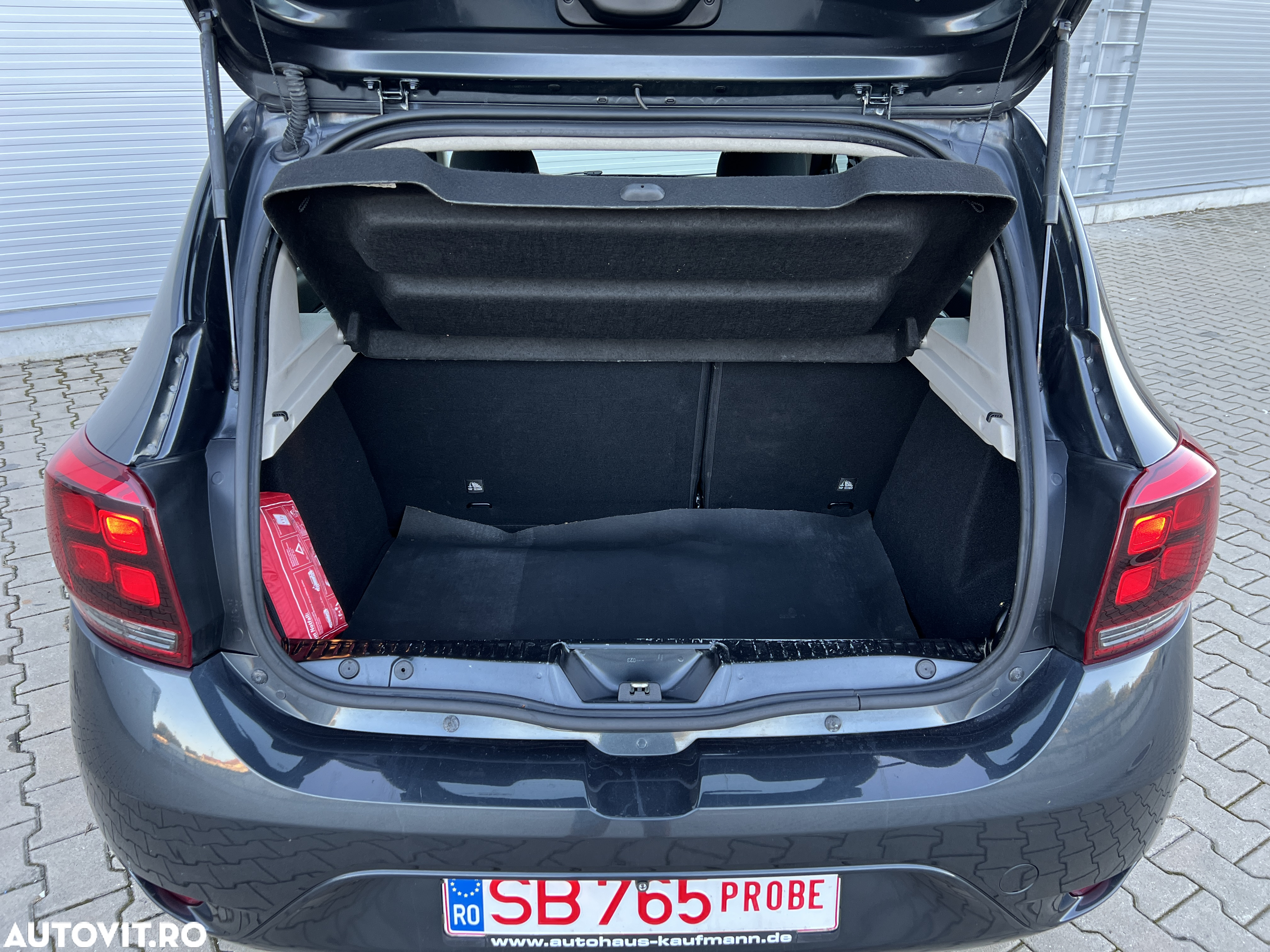Dacia Sandero SCe 75 Comfort - 12