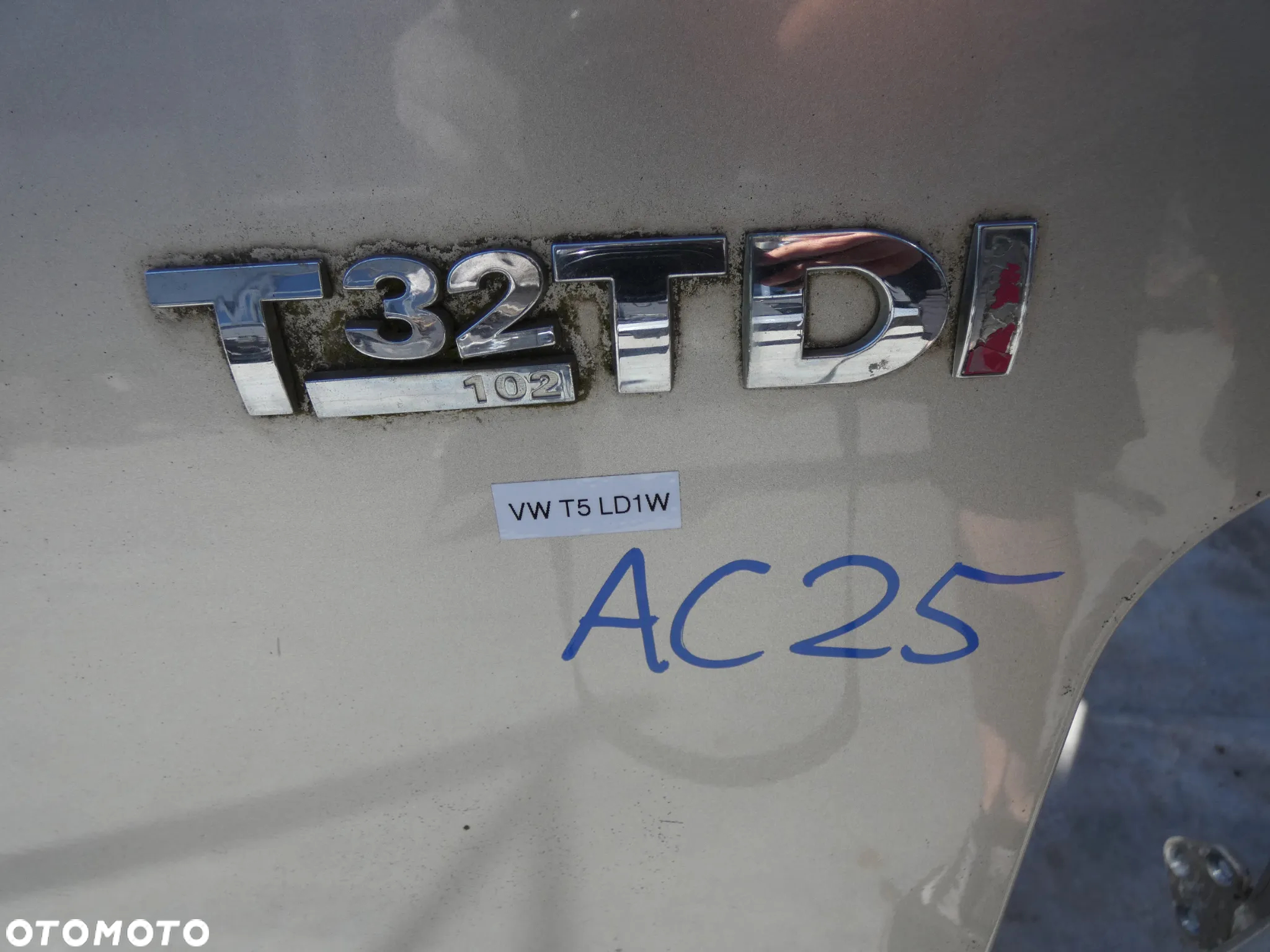 VW T5 TRANSPORTER DRZWI SKRZYDŁOWE PRAWE TYŁ TYLNE BAGAŻNIKA LD1W GORLICE AC25 - 29