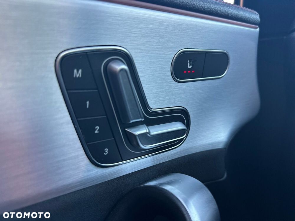 Mercedes-Benz CLA 250 AMG Line - 15