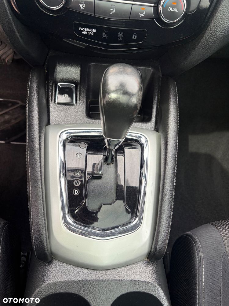 Nissan Qashqai - 23