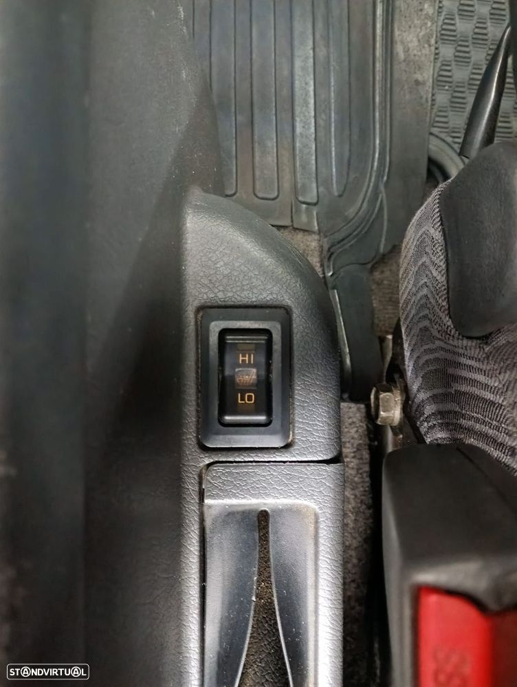 Mitsubishi Pajero 2.5 TDi GLS - 17