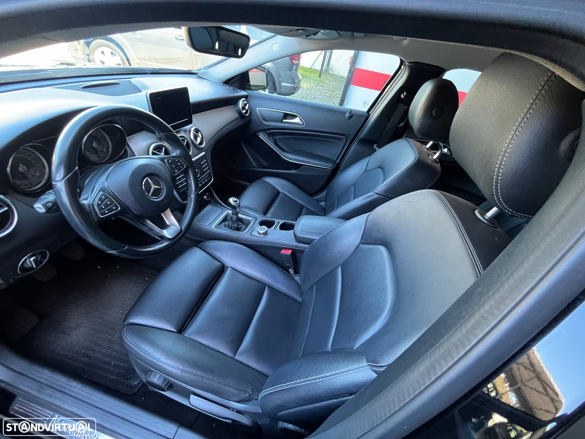 Mercedes-Benz GLA 180 CDi Urban - 7