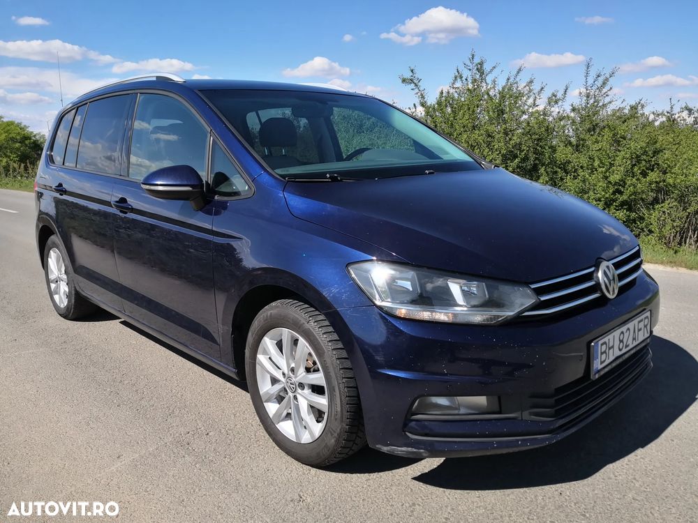 Volkswagen Touran 1.6 TDI Highline - 1