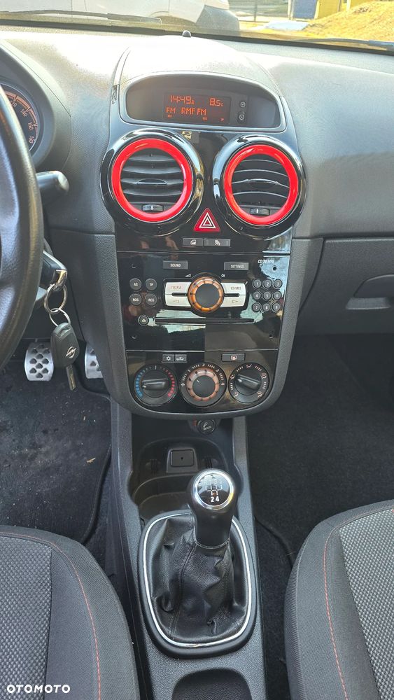 Opel Corsa 1.4 16V Color Edition - 13