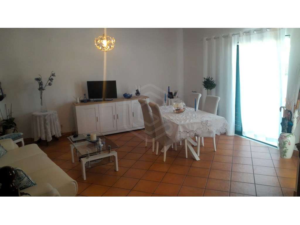Moradia T2 duplex, com pátio, orientada a sul e a poente, Albufeira... - Grande imagem: 3/20