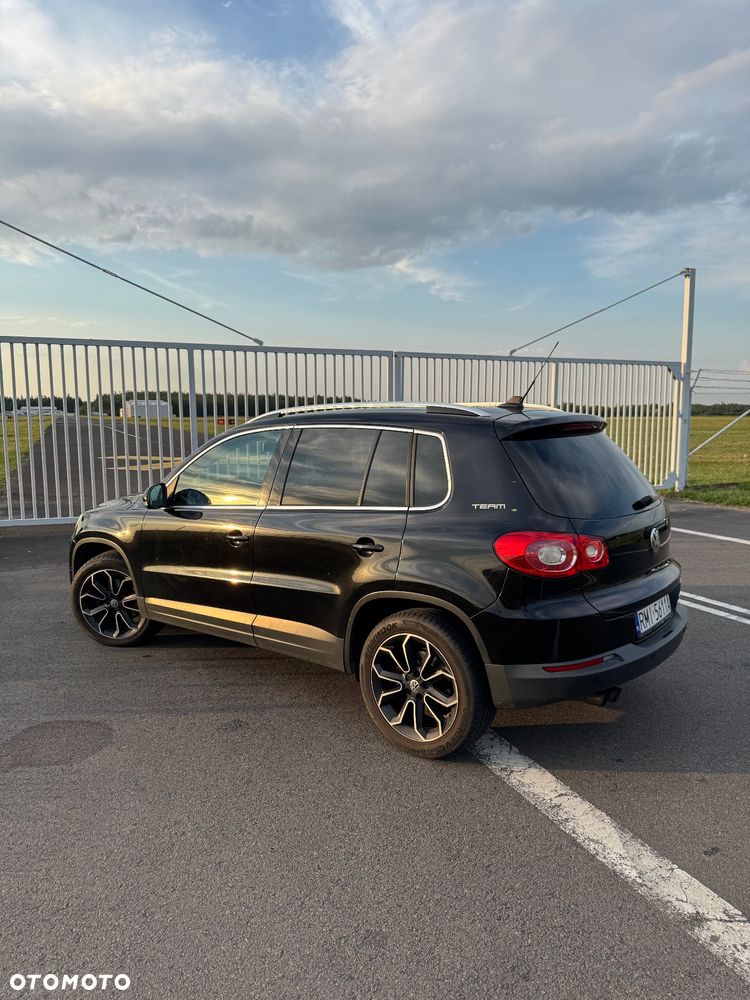 Volkswagen Tiguan 2.0 TSI 4Mot Sport&Style - 2