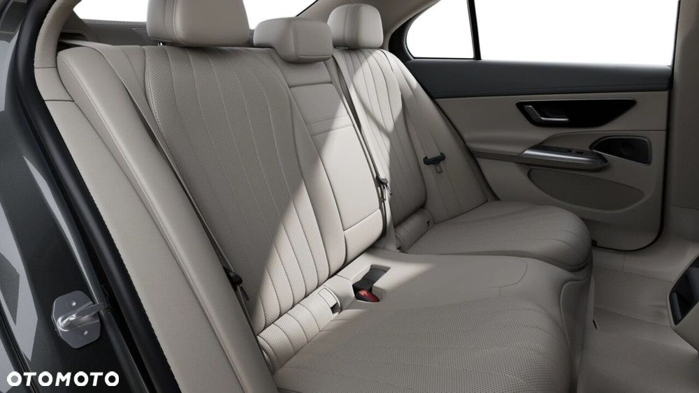 Mercedes-Benz Klasa E 200 mHEV 4-Matic Exclusive 9G-Tronic - 10