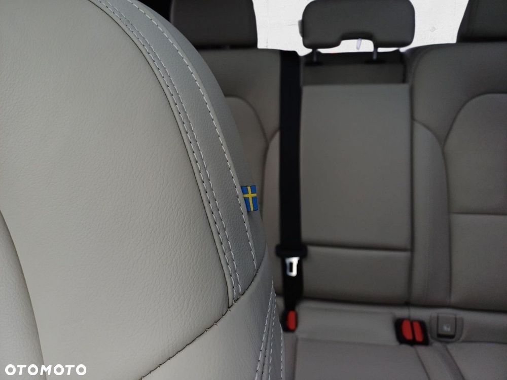 Volvo XC 40 - 28