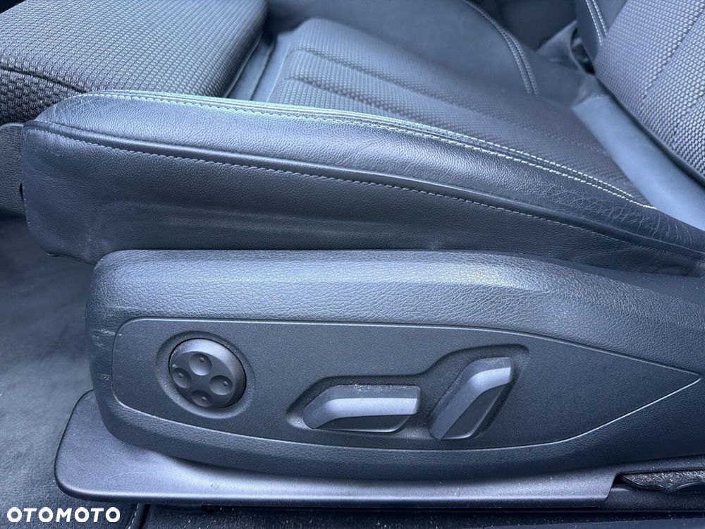 Audi A4 Limousine 35 TFSI mHEV Advanced S tronic - 23