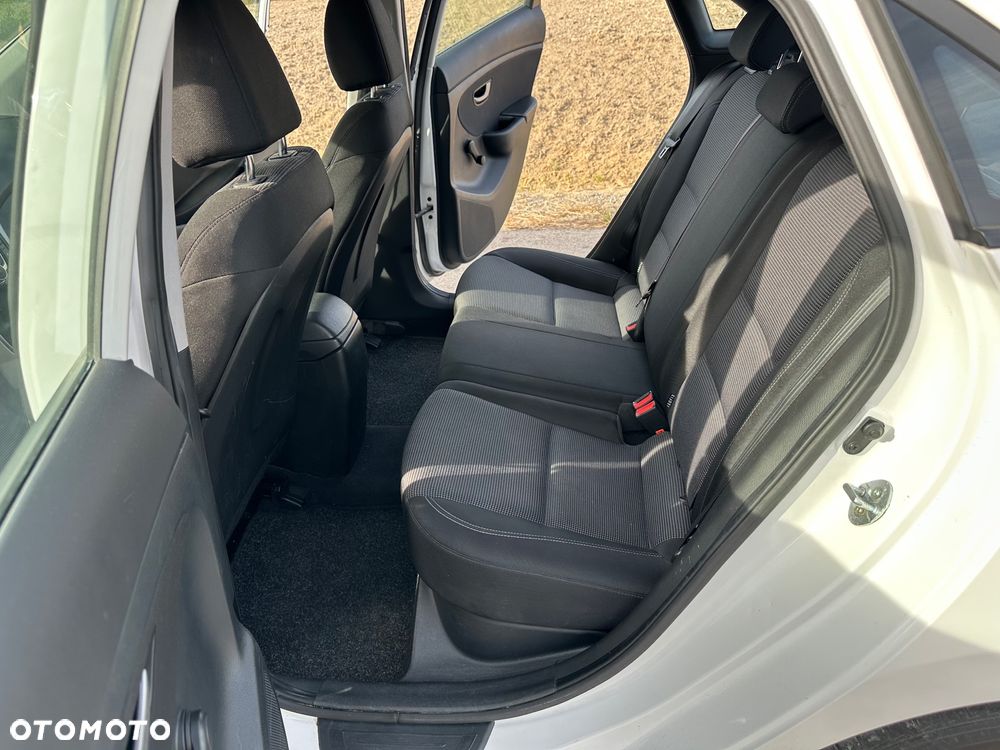 Hyundai i30 1.6 GDI BlueDrive Comfort - 16