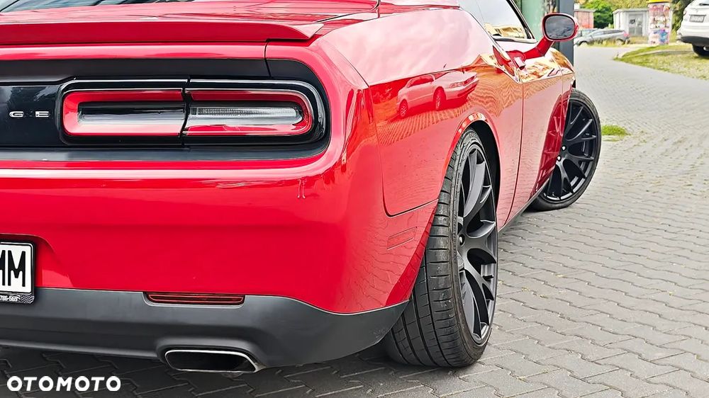 Dodge Challenger 3.6 SXT Plus - 11