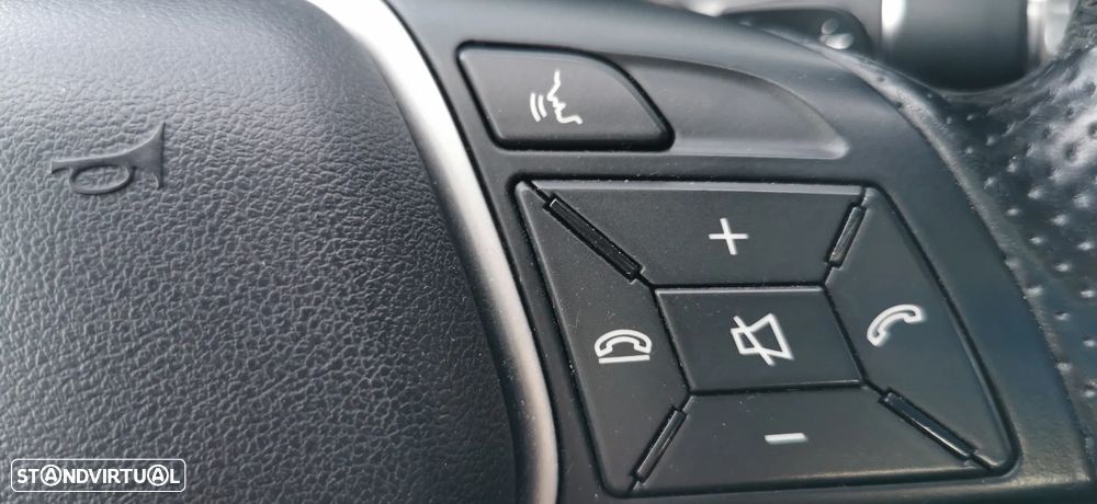 Mercedes-Benz E 250 BlueTEC 4Matic 7G-TRONIC Edition - 9