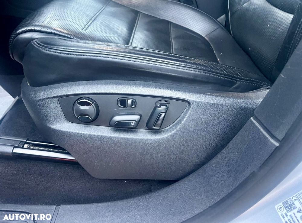 VOLKSWAGEN Touareg 2015 — imagine 8